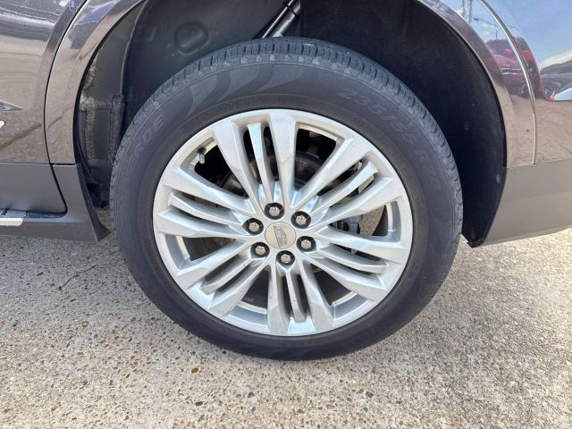 Vehicle image 6 of 28