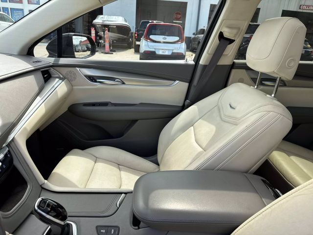 Vehicle image 24 of 28