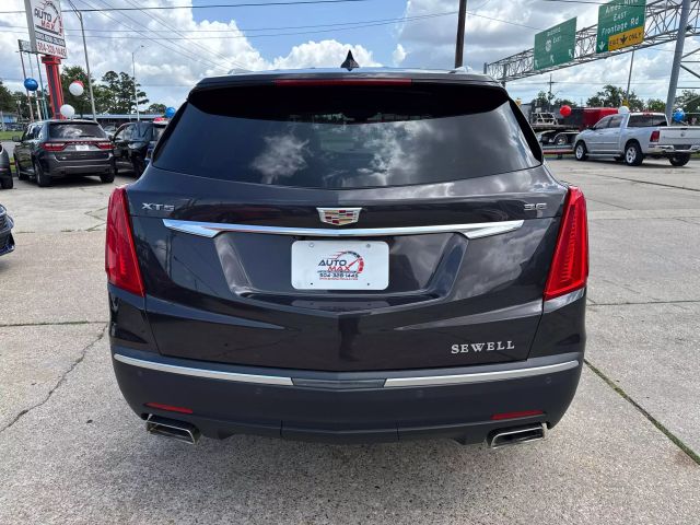 Vehicle image 4 of 28