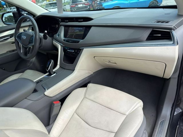 Vehicle image 13 of 28