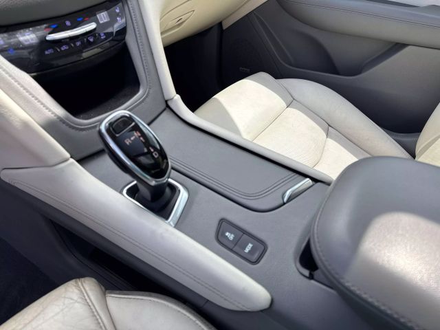 Vehicle image 20 of 28