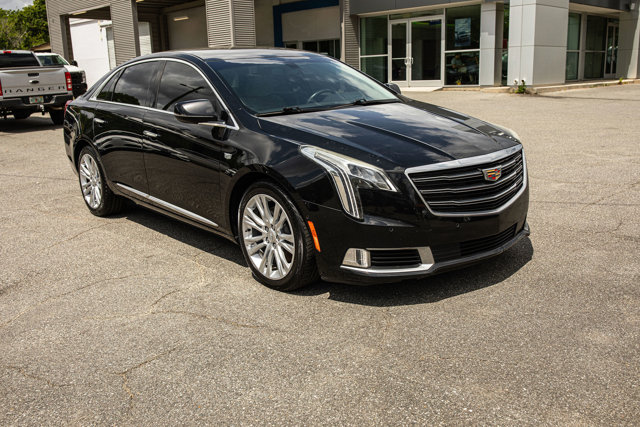 2018 Cadillac XTS Luxury Image 3 of 24