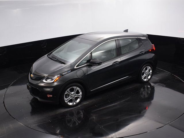 Vehicle image 2 of 41