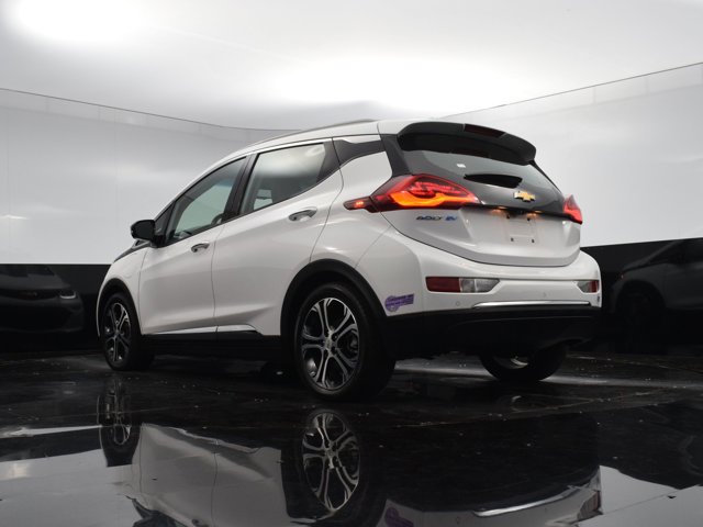 Vehicle image 25 of 41