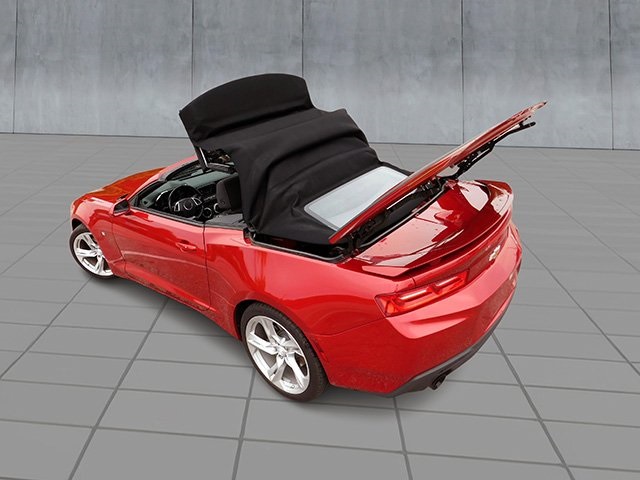 Vehicle image 16 of 19