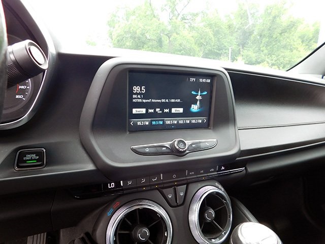 Vehicle image 9 of 19