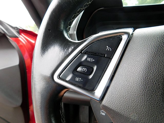 Vehicle image 14 of 19
