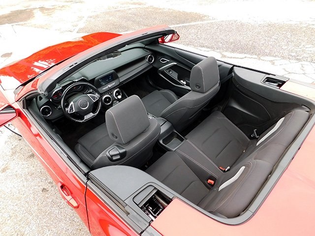 Vehicle image 18 of 19