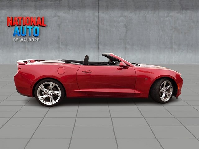 Vehicle image 4 of 19