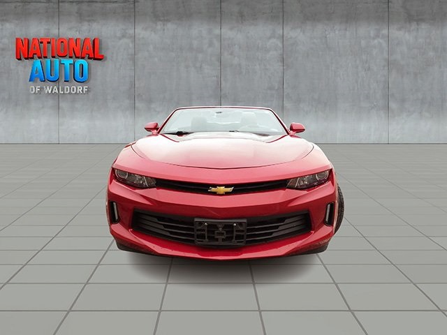 Vehicle image 17 of 19