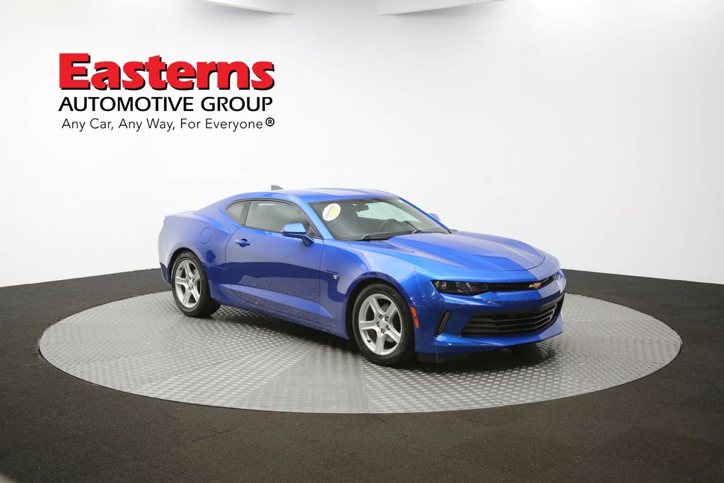 Vehicle image 10 of 59