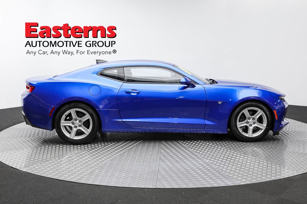 Vehicle image 18 of 59