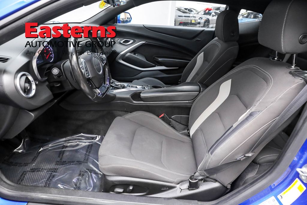 Vehicle image 57 of 59