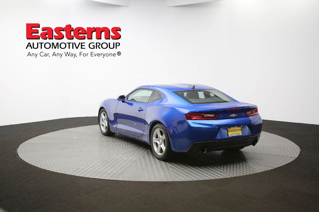 Vehicle image 33 of 59