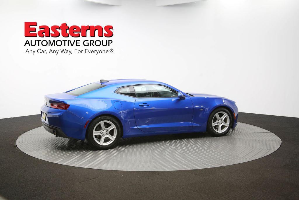 Vehicle image 21 of 59