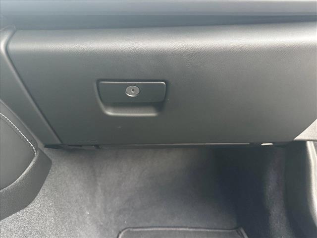 Vehicle image 11 of 25