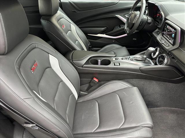 Vehicle image 14 of 25