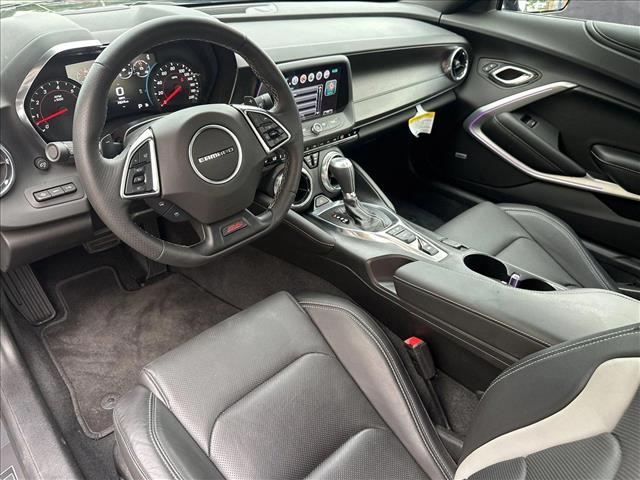 Vehicle image 18 of 25