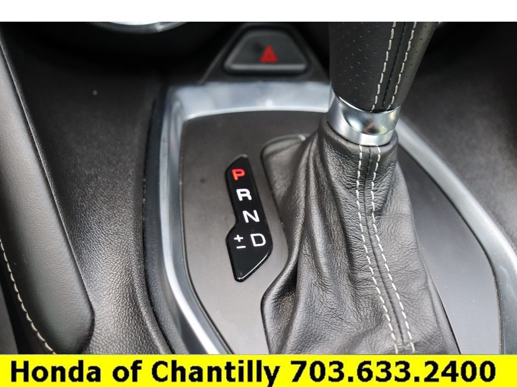 Vehicle image 24 of 33