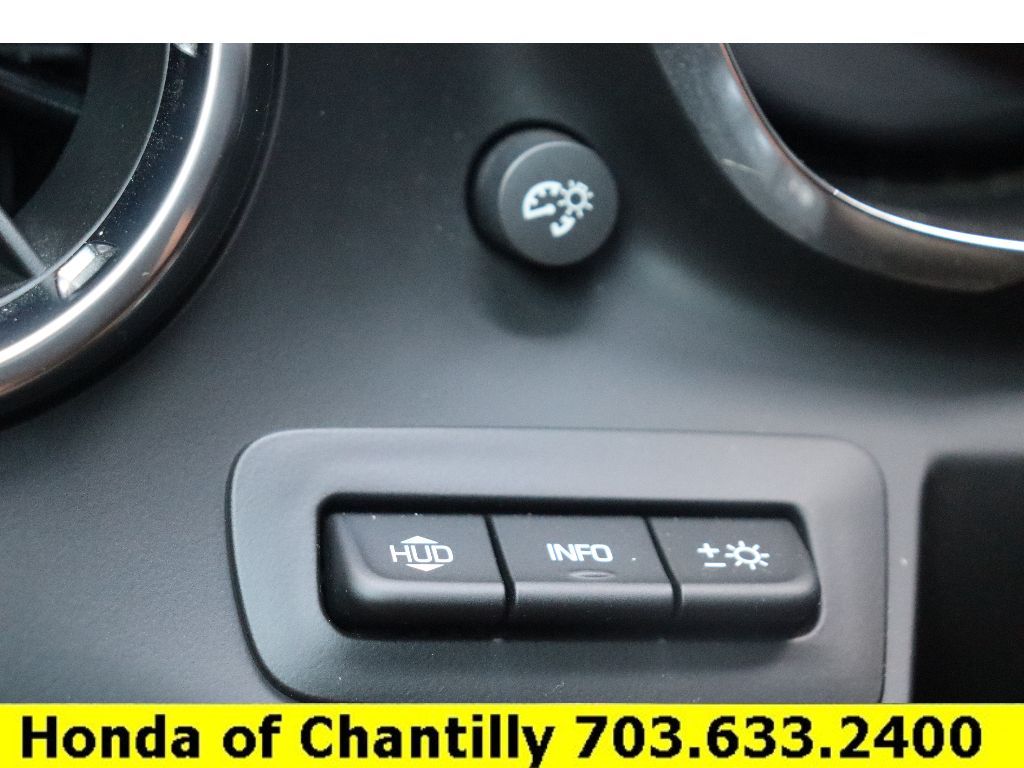Vehicle image 20 of 33