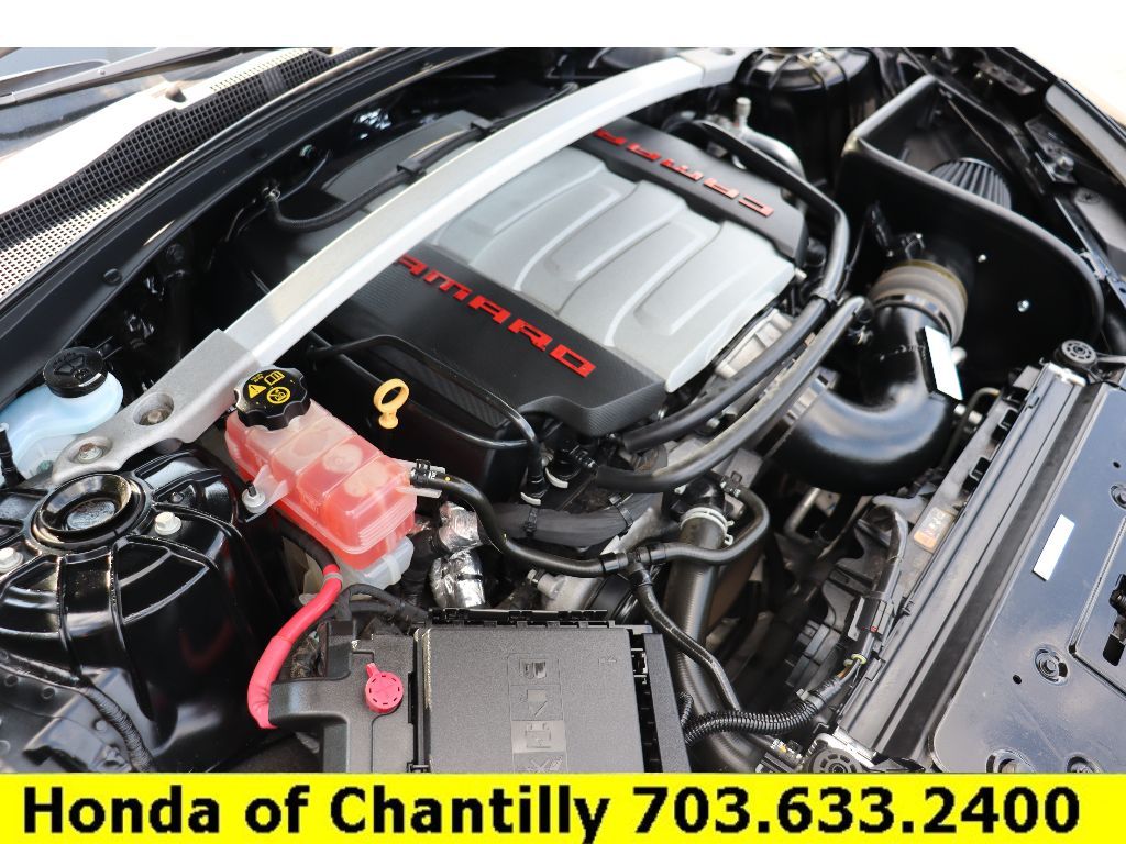 Vehicle image 10 of 33