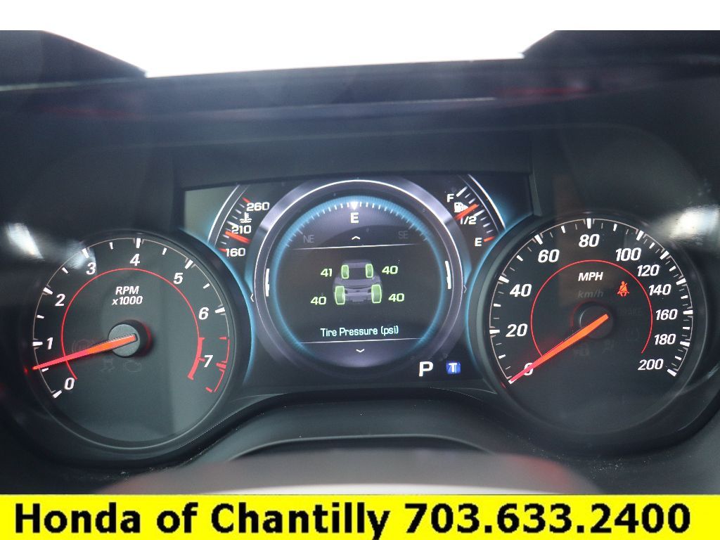 Vehicle image 17 of 33