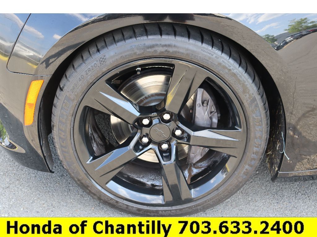 Vehicle image 14 of 33
