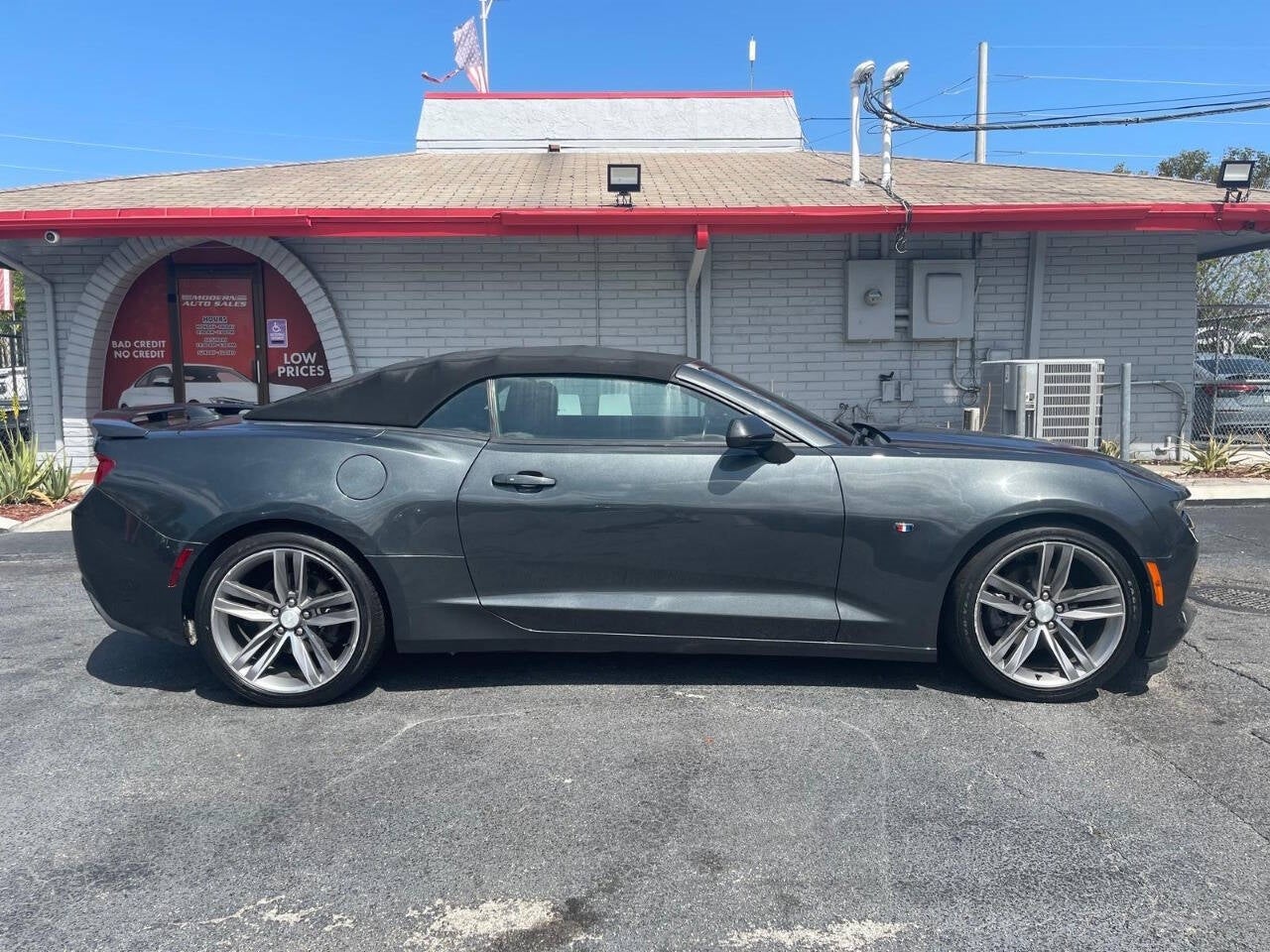 Vehicle image 7 of 39