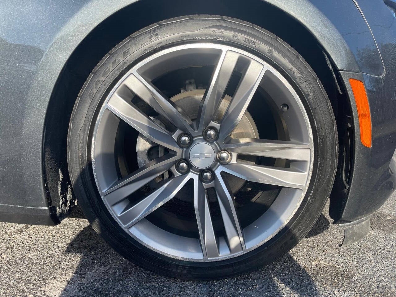 Vehicle image 17 of 39