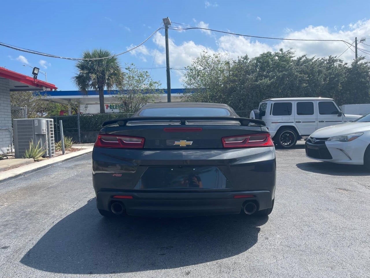 Vehicle image 12 of 39