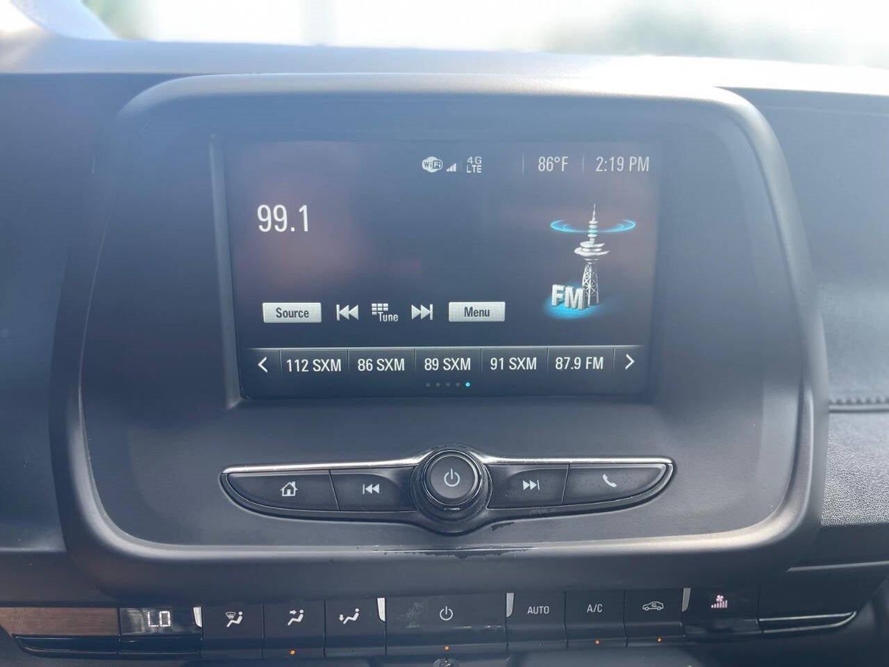 Vehicle image 27 of 39