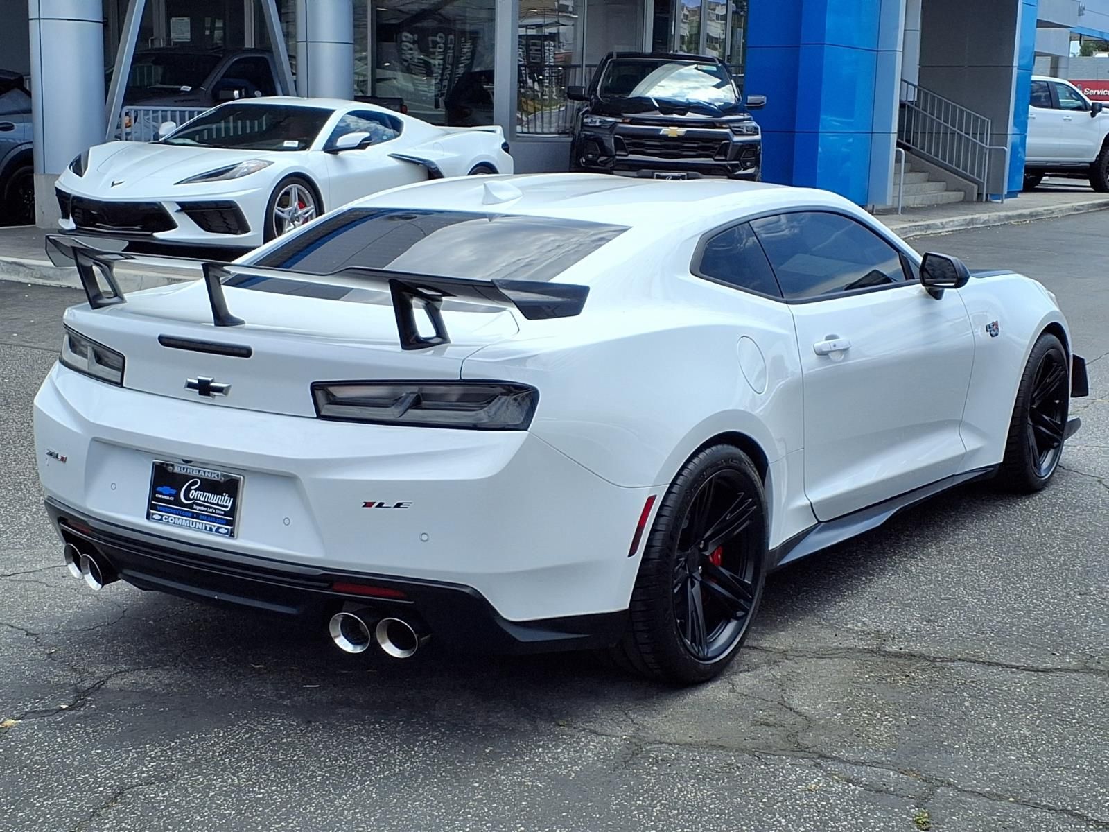 2018 Chevrolet Camaro ZL1 Image 3 of 29