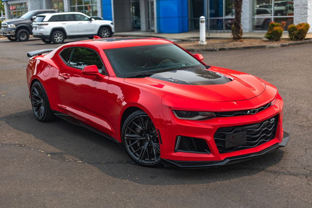2018 Chevrolet Camaro ZL1 Image 3 of 27