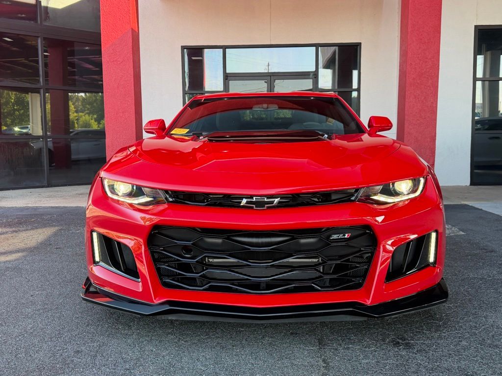 2018 Chevrolet Camaro ZL1 Image 2 of 47