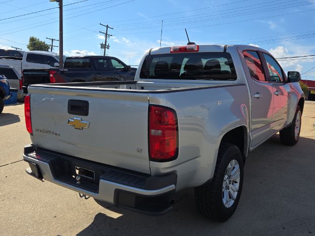 2018 Chevrolet Colorado LT Image 4 of 18
