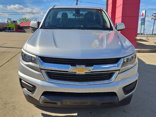 2018 Chevrolet Colorado LT Image 2 of 18