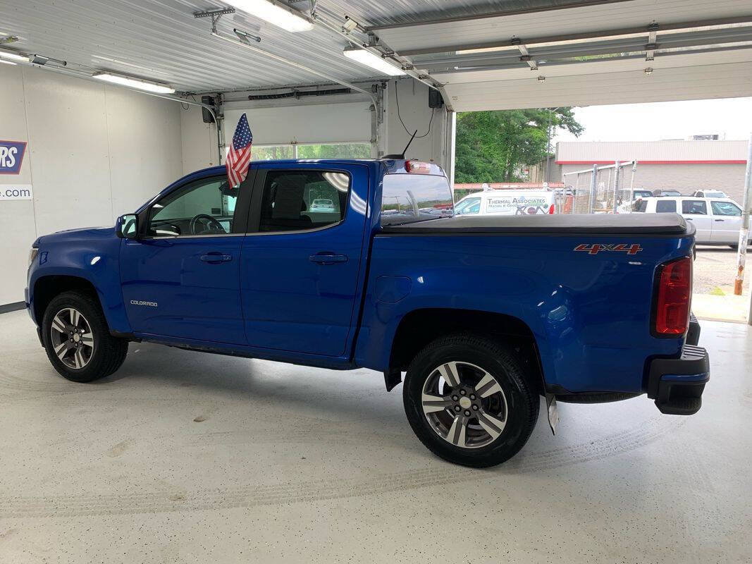 2018 Chevrolet Colorado LT Image 9 of 53