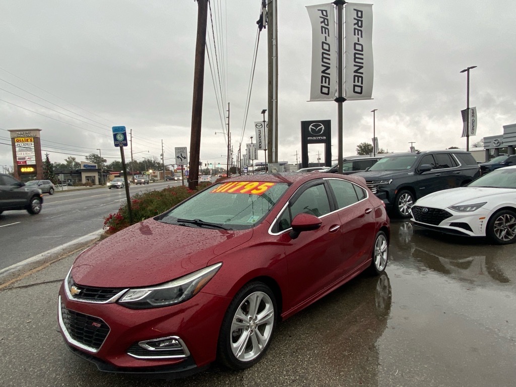 2018 Chevrolet Cruze Premier Image 1 of 28