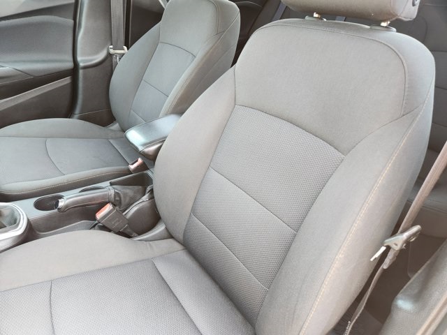 Vehicle image 21 of 26