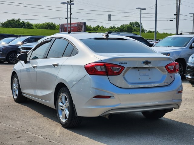 Vehicle image 7 of 26