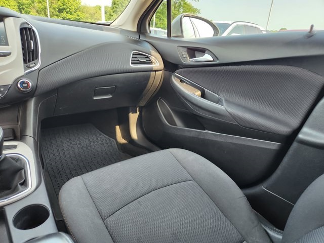 Vehicle image 24 of 26