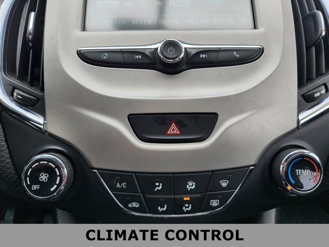 Vehicle image 15 of 26