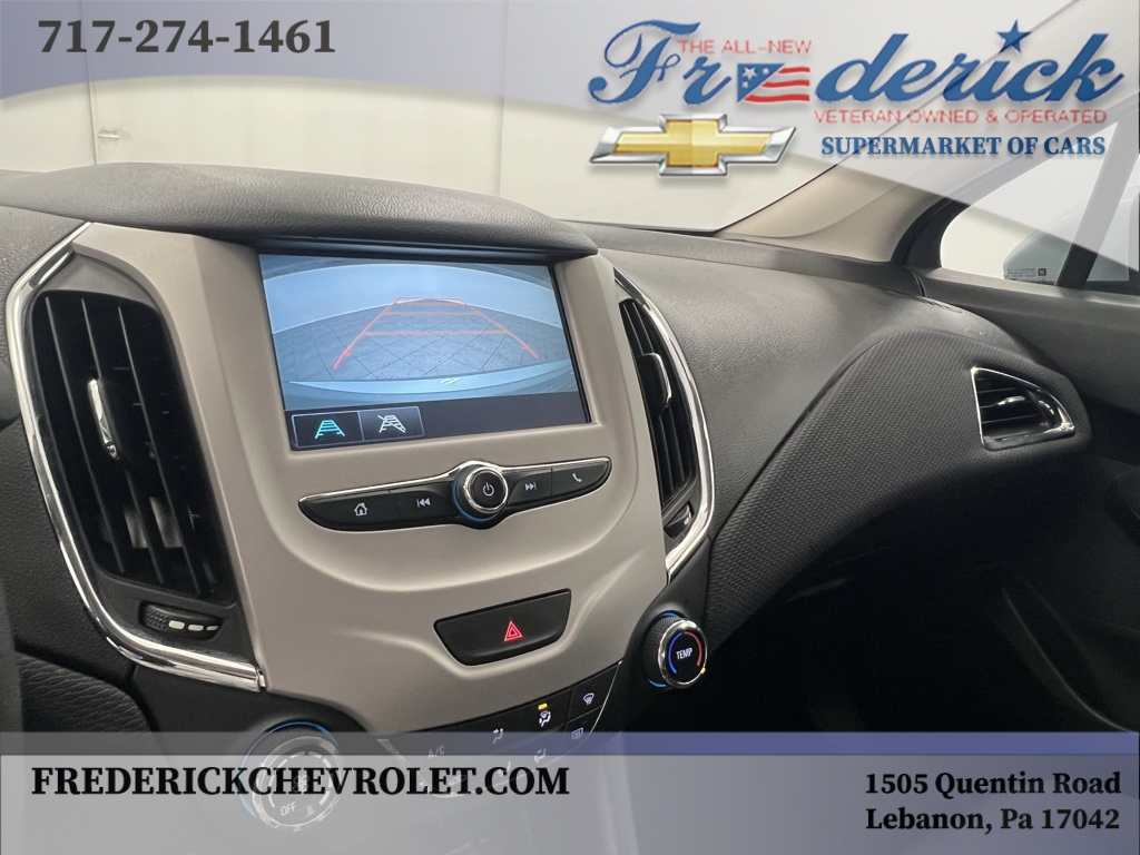 2018 Chevrolet Cruze LS Image 11 of 22