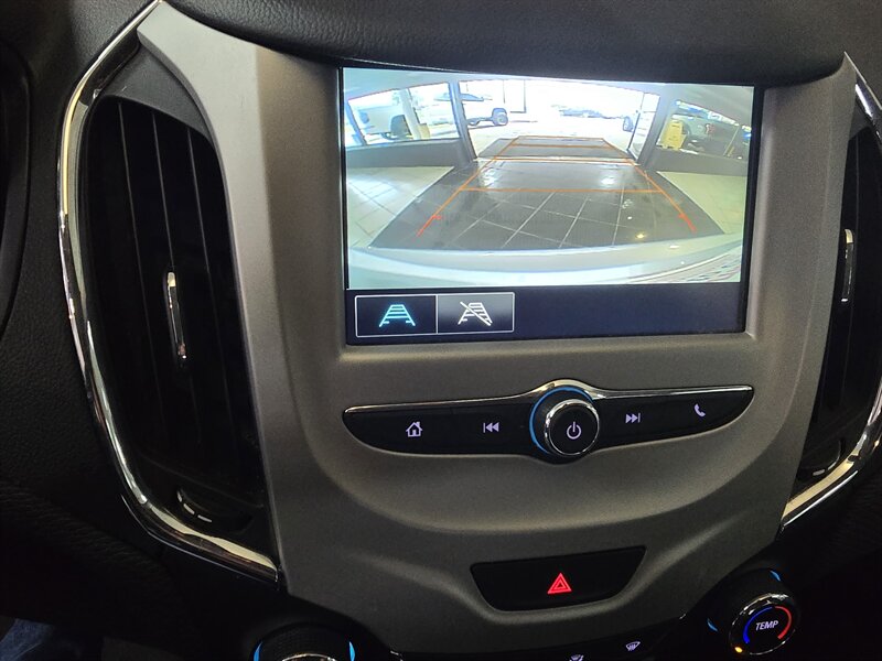 2018 Chevrolet Cruze LS Image 20 of 28