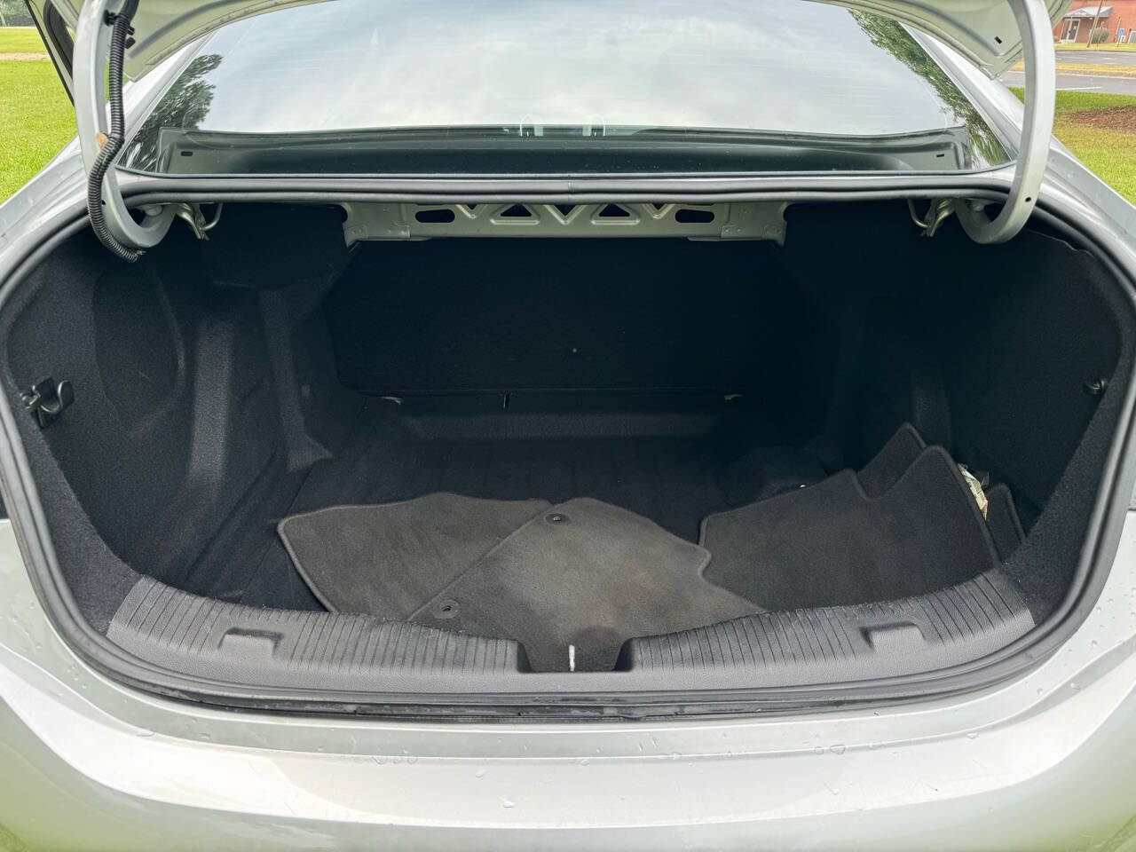 Vehicle image 22 of 23