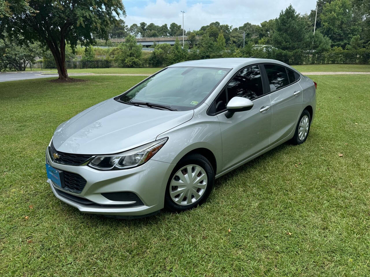Vehicle image 3 of 23