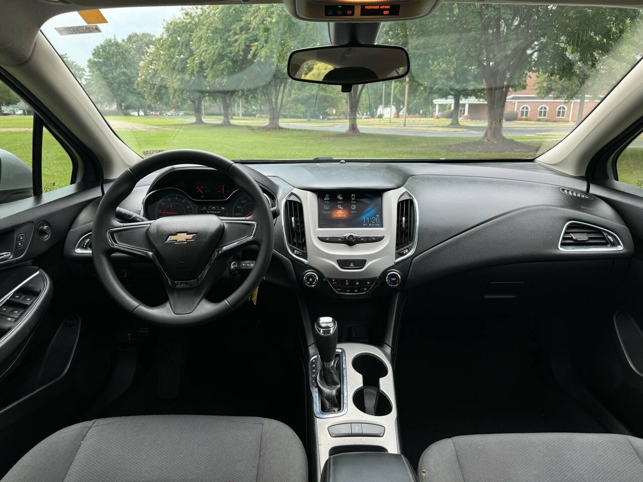Vehicle image 17 of 23