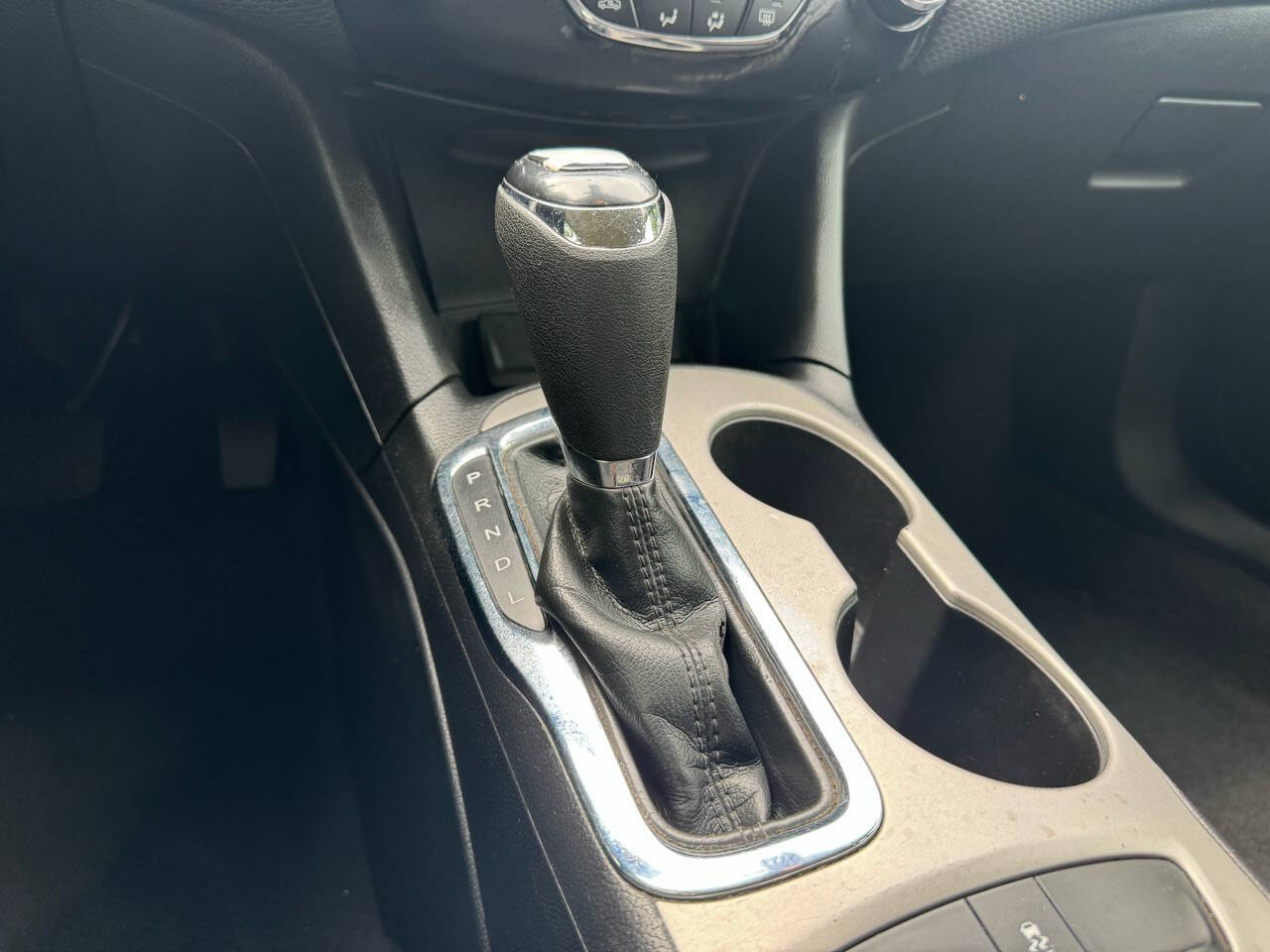 Vehicle image 20 of 23