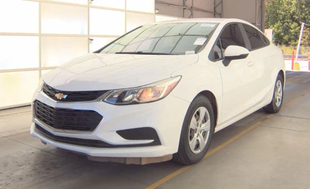 2018 Chevrolet Cruze LS Image 1 of 6