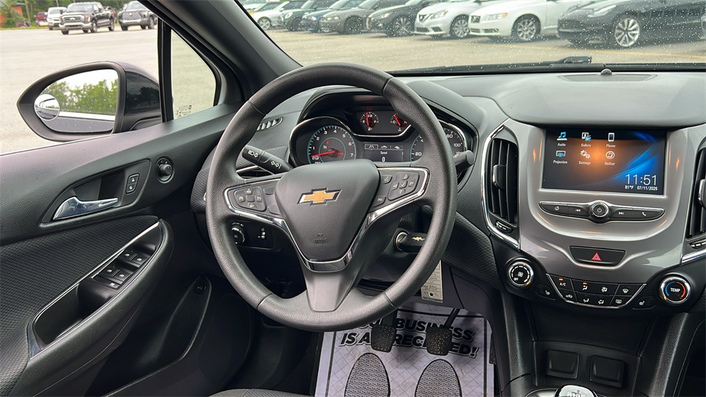 2018 Chevrolet Cruze LT Image 16 of 39